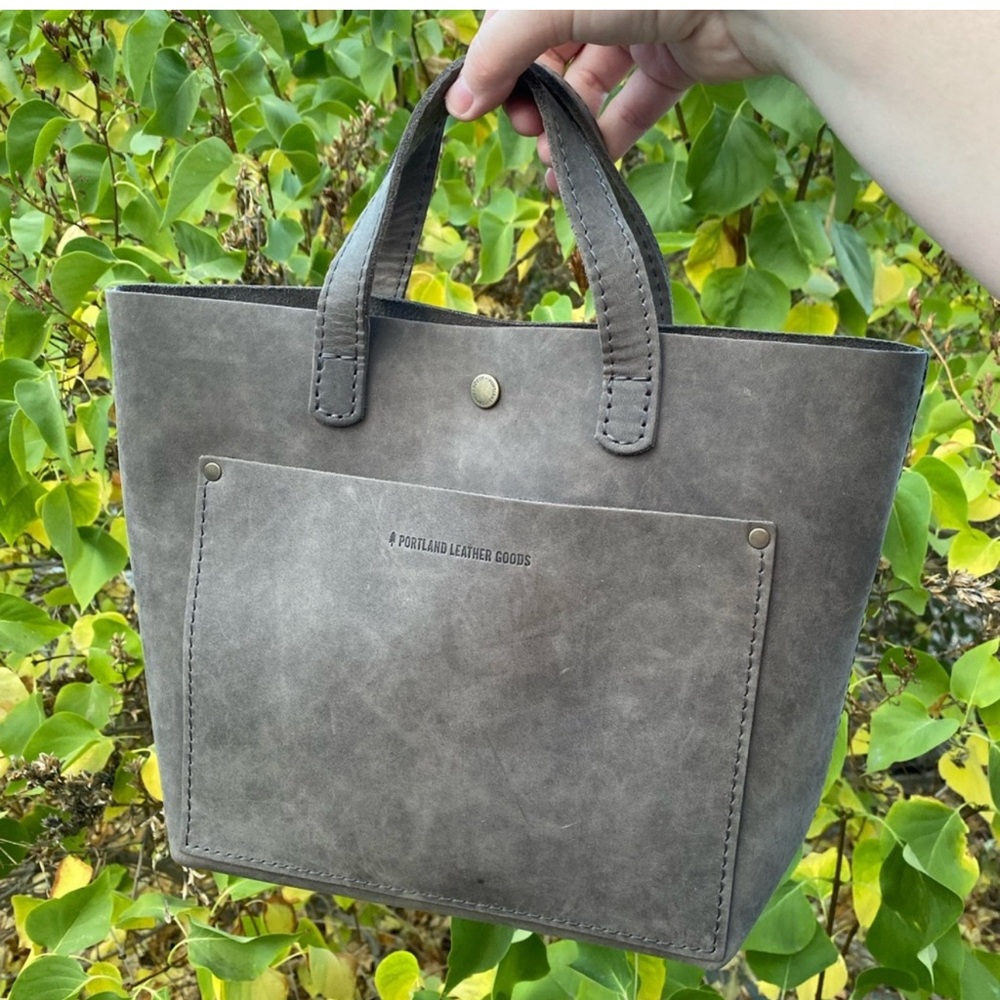 Portland Leather Gray Crossbody Bag